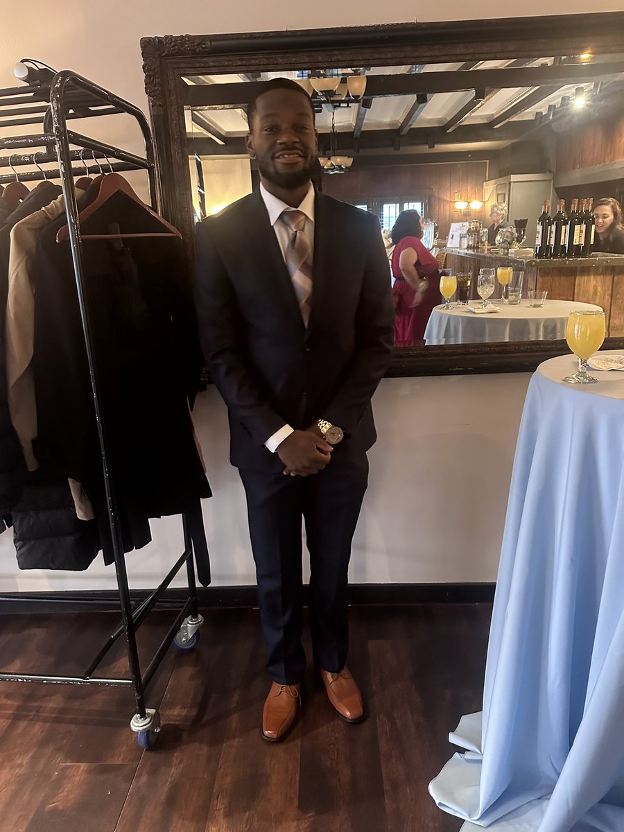 _Lor_Rondo's tweet photo. I rarely dress up but when I do…call me @AB84 cuz I put dat shit on 👉🏿👈🏿👉🏿👈🏿 https://t.co/ID3svpoSiG