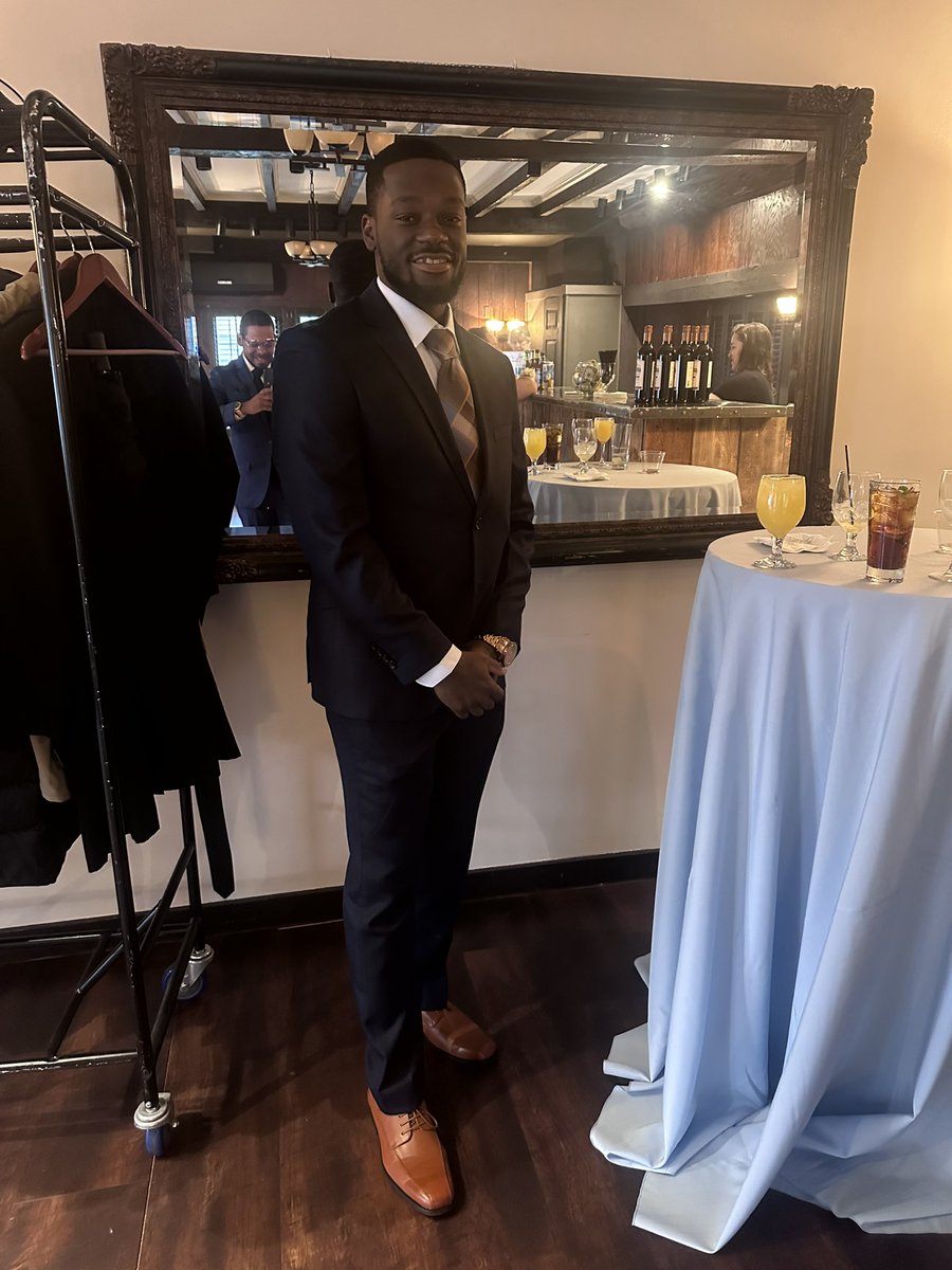 _Lor_Rondo's tweet photo. I rarely dress up but when I do…call me @AB84 cuz I put dat shit on 👉🏿👈🏿👉🏿👈🏿 https://t.co/ID3svpoSiG