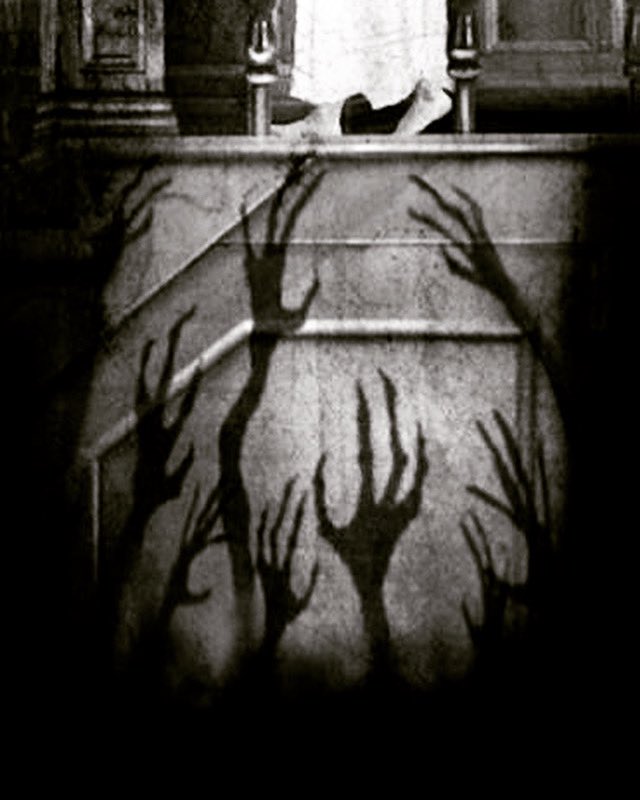 Tell me … do you walk alone, or do you feel them in your shadow? Do their claws nip at your toes? Do you feel the ground quiver beneath you? Do you feel their aching to draw you down? Do tell. 

#horrorwriters #ladieswhowritehorror #ladiesofhorrorfiction ☠️🖤