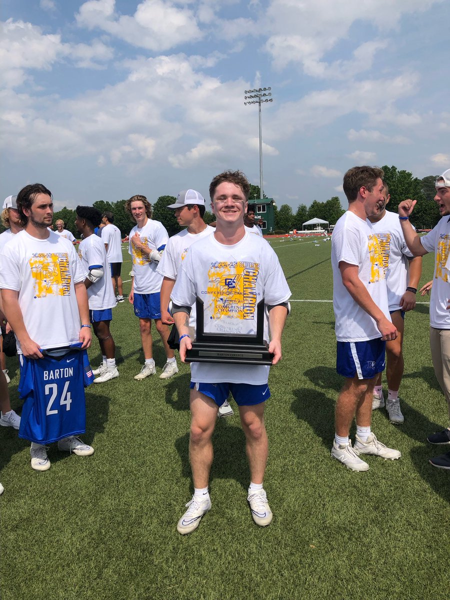 Twhwksdad_26's tweet photo. Just doing Championship Stuff @HSHSMLAX @barton_menslax https://t.co/Vz0W5f34kS