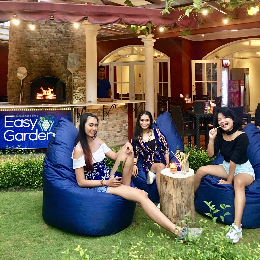 EasyGardenResto's tweet photo. We're making it easy for you to chill.
Yeah, that's a promise!

#easygardenresto #nongkrongjogja #cafejogja
#kopijogja #infojogja #jogjainfo #wonderfuljogja #jogjaku #hangoutjogja #jogjahits https://t.co/ZoXz7yuc4F https://t.co/4Wo3OJIHcx