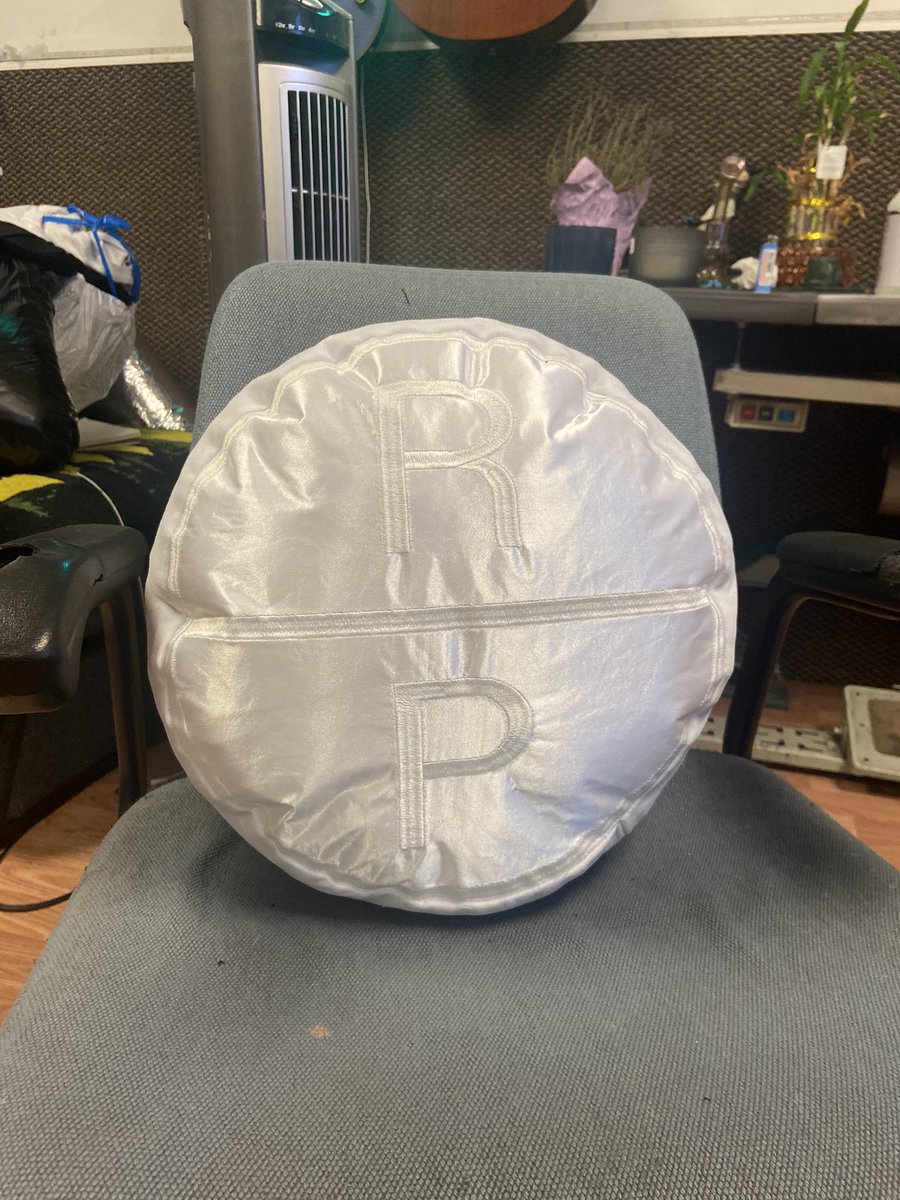 uzofff's tweet photo. @perc30shorty My vision (Glow in the dark Embroidery) https://t.co/iueGytGWhK