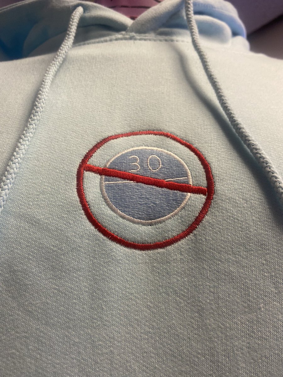 uzofff's tweet photo. @perc30shorty My vision (Glow in the dark Embroidery) https://t.co/iueGytGWhK