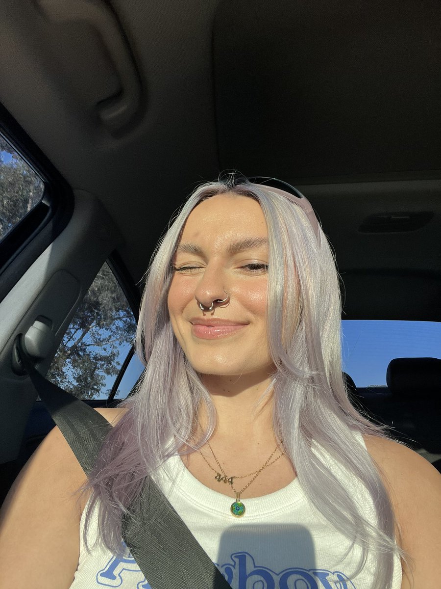Julie (@jewxlee) / Posts / X