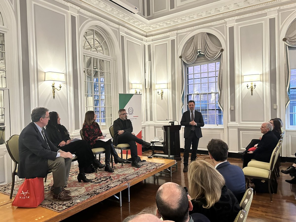rudyshecat's tweet photo. Thank @MultipliFortiNY see you next year! 📚 @IITalk @ItalyinBoston @iambooksboston https://t.co/3sZjYxKLZm