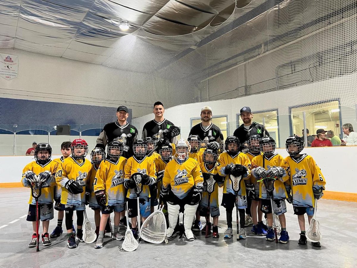 <a href="/NLLRoughnecks/">Calgary Roughnecks</a> visited Oakridge U9 practices today! It was great for them to hang out with the future of lacrosse!

#yyclax 
#givebacktothecommunity 
#calgarylacrosse 
<a href="/calgarylax/">CDLA</a> 
#ablax
#axemenlacrosse
