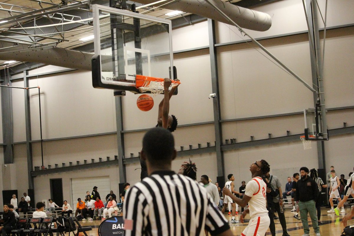 hooplikeyu's tweet photo. 6’7 combo big with great athleticism https://t.co/CAajU8zrYz