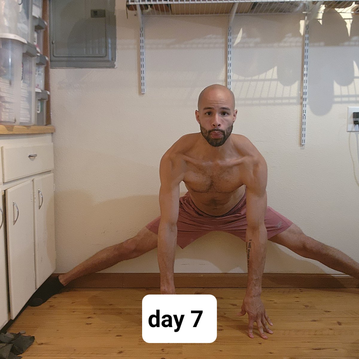urstraighteight's tweet photo. Day 7 splits progress. Really starting to feel the soreness!

#stretching #flexibility #splits #splitsprogress #splitsjourney #splitschallenge #yogaeverydamnday #yogalife #yogainspiration #yogaeverywhere #yogalove #yogapractice #yogachallenge #yogajourney #fitnessmotivation https://t.co/1LPPGEWJEZ