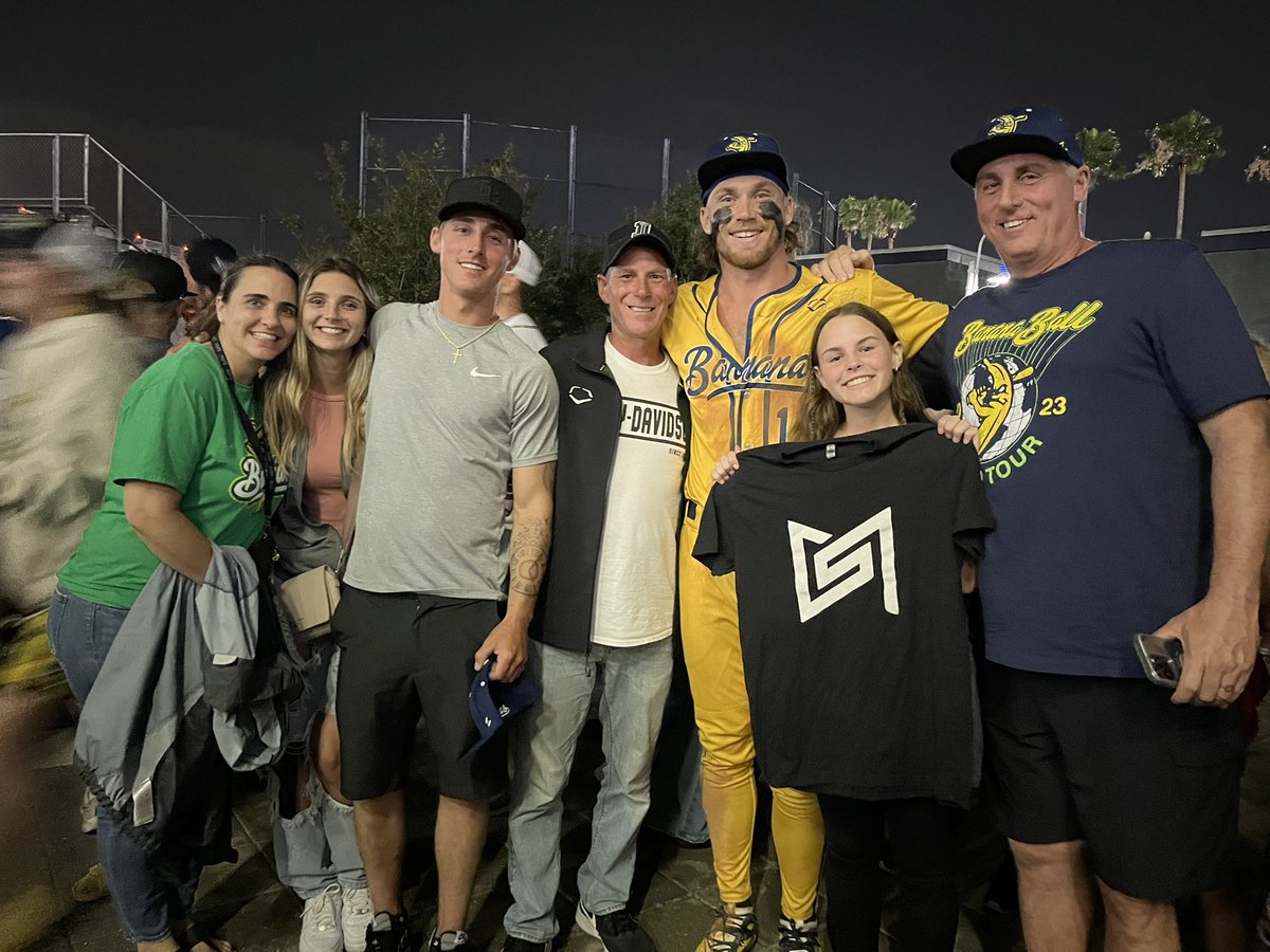 StanceDoctor's tweet photo. That’s a wrap-  @TheSavBananas  another GREAT SHOW!! https://t.co/ey1fsPlkCc