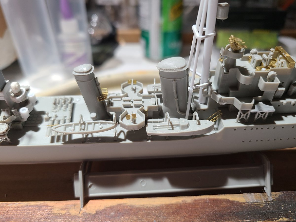 #livbroadcast

Listening and watching #LIVGolfSingapore while working on a WWII model ship kit.

Definitely enjoying the broadcast.