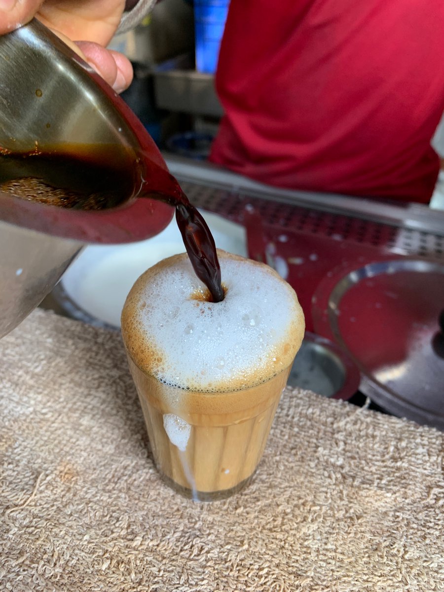 AishwaryaSudhir's tweet photo. The art of kaapi making to the rescue! I go looking for this man every morning-Chandru! If he’s not there, it’s not worth buying coffee here! #SundayMorning #southbangalore #ritwickdutta ❤️#filtercoffee #Bengaluru https://t.co/W7ndTWPNTR