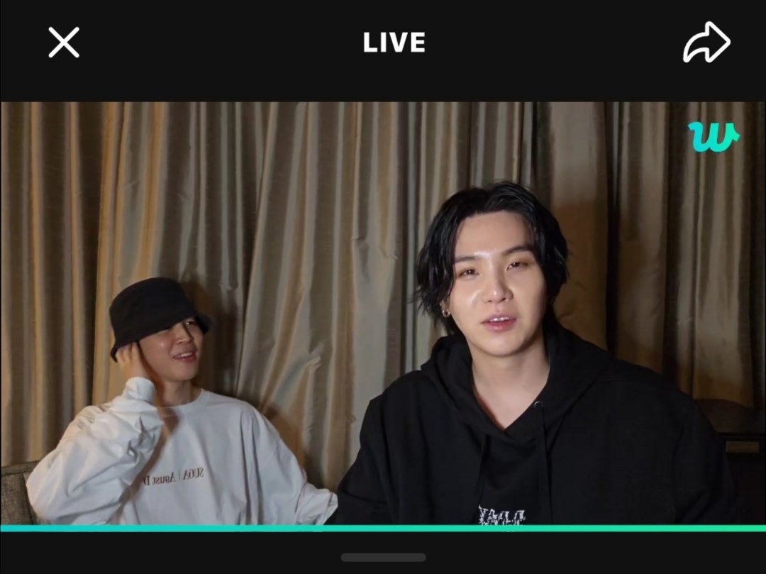 🔴| #SUGA ha comenzado un Live en la plataforma de weverse. Título: 'Fin de la primera ciudad' @BTS_twt #BTS #BTSJIMIN #YOONGI #BTS9thAnniversary #ARMY -🕘