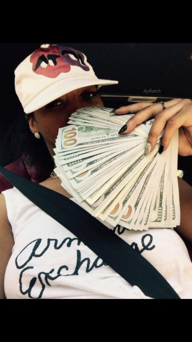 East_Boogie2c's tweet image. 🧢 : #Ayfletch Handpainted &amp;amp; Embroidered Apparel.

#flashbacksaturday