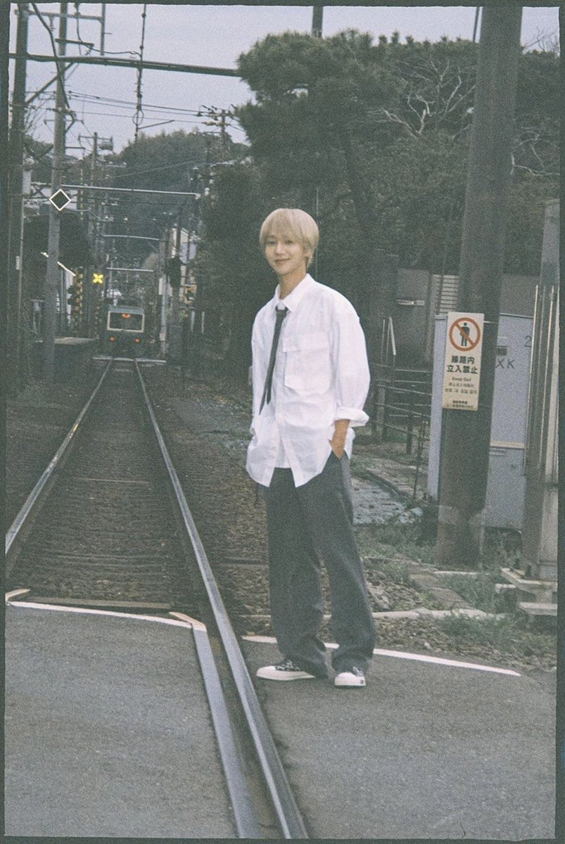 yesngluv's tweet photo. yesung is such a dream https://t.co/ESpqCvY1Gv
