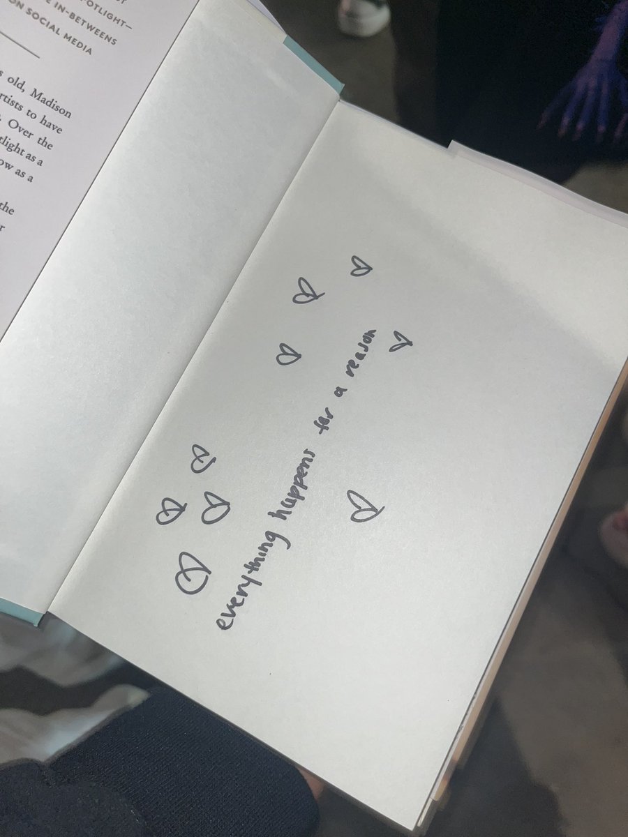 skinbeers's tweet image. i love you more than anything in this world @madisonbeer