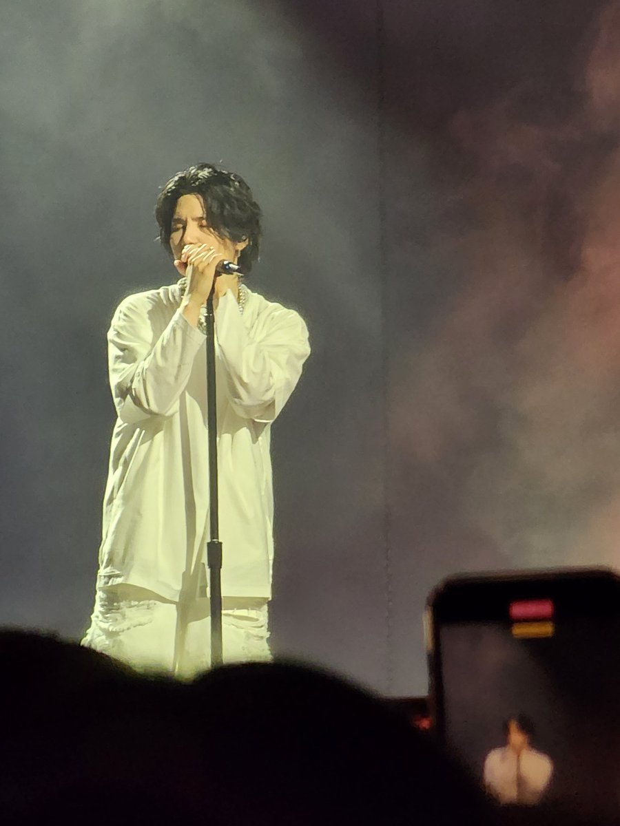 uwuproductions's tweet photo. Thank you, Yoongi. Tonight was amazing.  Can't wait to see you again in Oakland! #SUGA_AgustD_TOUR https://t.co/6ABrBlzlhU