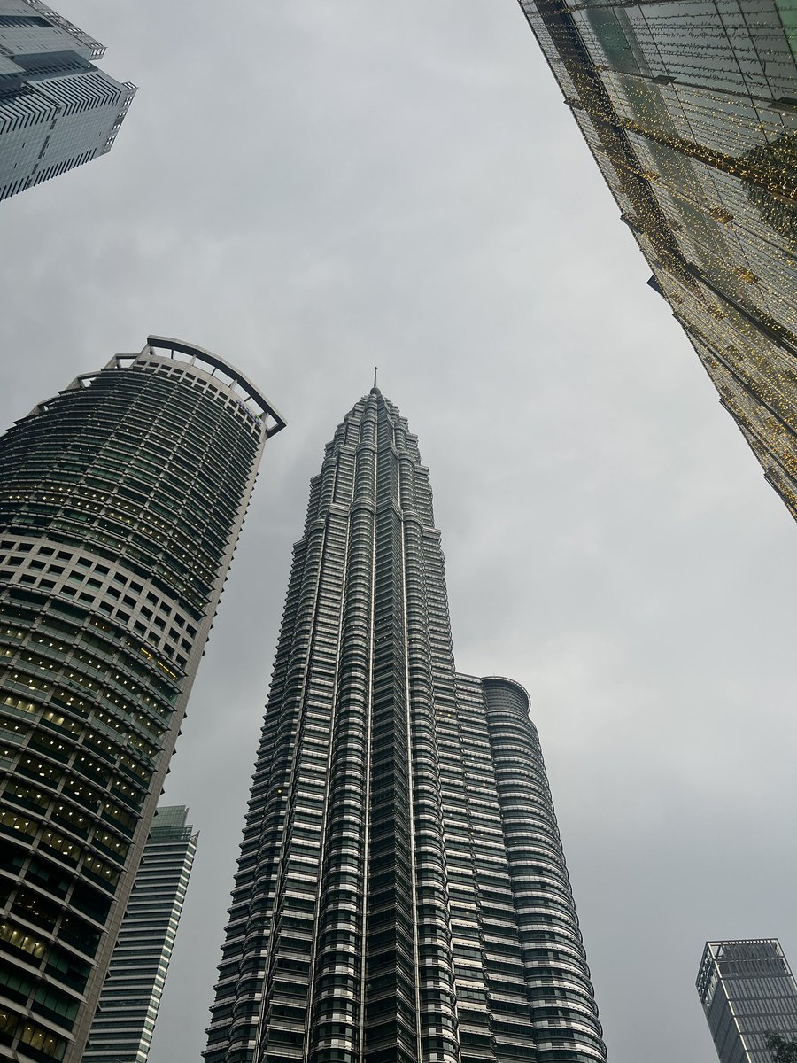 rachedelight's tweet photo. Petronas Towers, Kuala Lumpur https://t.co/XZUVzMHWYO