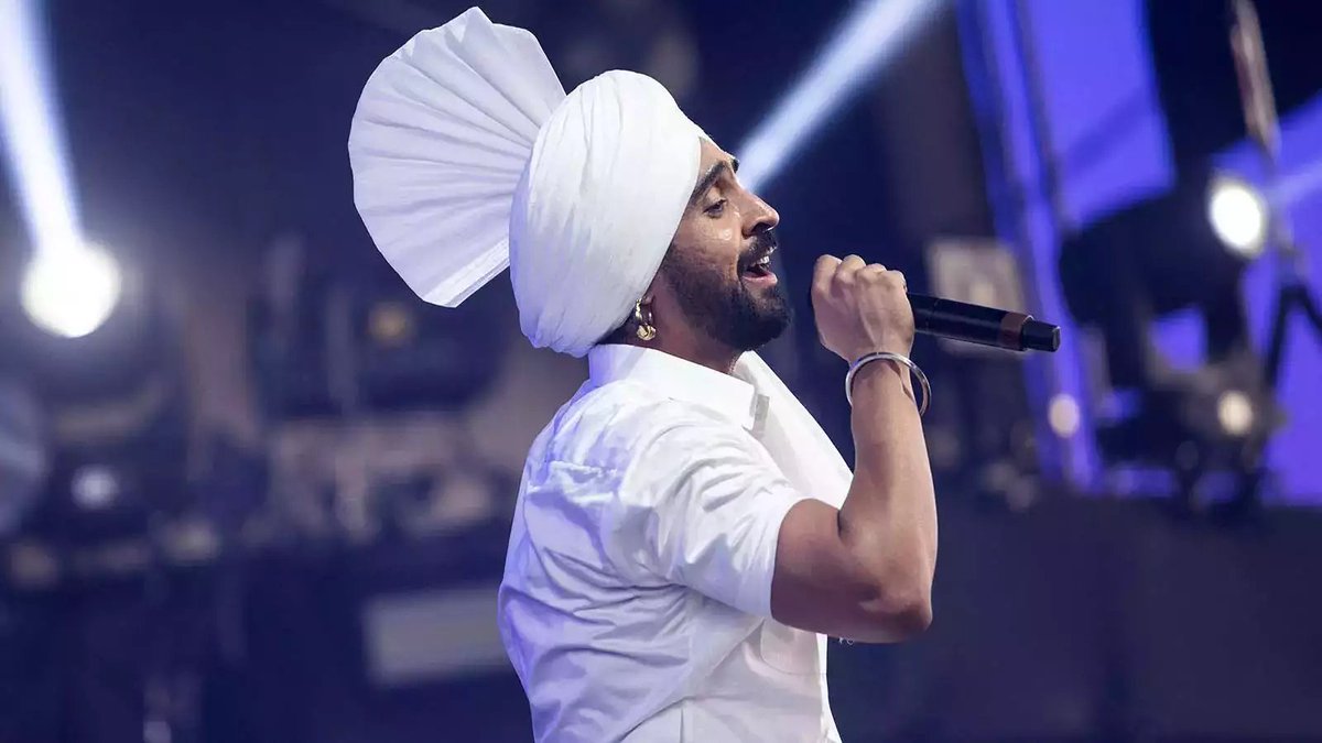 timesofindia's tweet photo. #TOIColumn | How #DiljitDosanjh made the world go 'balle balle'
Legit question for anybody over thirty: Who or what is #Coachella?
https://t.co/hP2LGNadp8 https://t.co/Ti120jpGhC