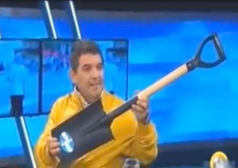 irwinhits's tweet photo. si rial se mword que sea en el prime time de twitter argentina como cuando casi la mword a cristina que noche tuitera mamita https://t.co/f9kc0TjUhv