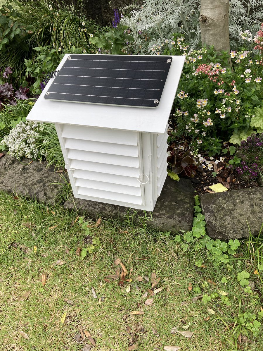 Kkun3's tweet photo. IoT百葉箱、出来た！薄曇りの電力で稼働できます。山奥に設置して来ます。
#M5stackc
#百葉箱
#温湿度気圧センサー
#M5stack
#MFKyoto2023
出してません(>_<) https://t.co/ipq6lboLP0