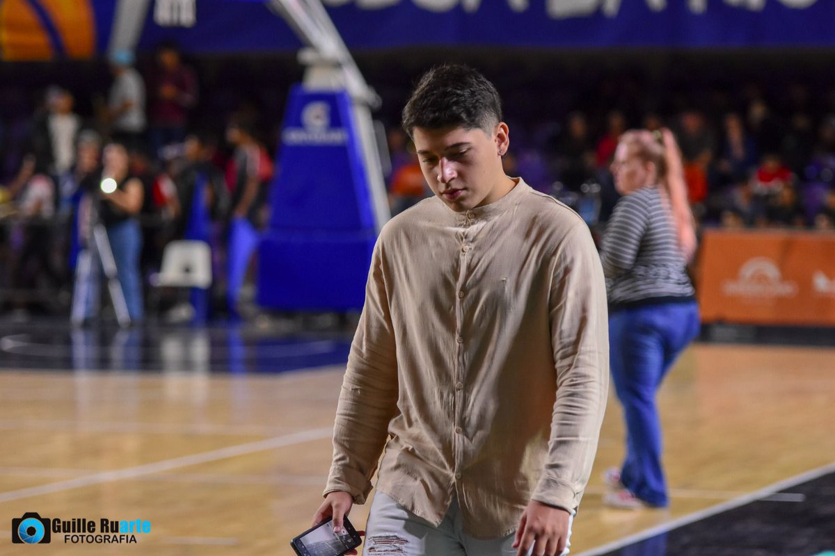 Hoy no...
𝐍𝐨𝐬 𝐯𝐞𝐦𝐨𝐬 𝐞𝐥 𝐥𝐮𝐧𝐞𝐬 𝐬𝐮𝐩𝐞𝐫𝐝𝐨𝐦𝐨 🏟

#GraciasLaRioja 💙🤍
#LaRiojaLatePlayoffs 🏀
