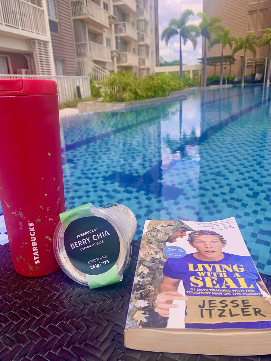 jefferskehoe's tweet photo. Good Morning Asia!!
Super Summer Sunday🌞🏃♀️🏃♂️
#LivingwithaSeal @JesseItzler
#BerryChia #ColombianCoffee #Starbucks
#BeKindAlways #BigLove Xx https://t.co/DzMLBedHRS