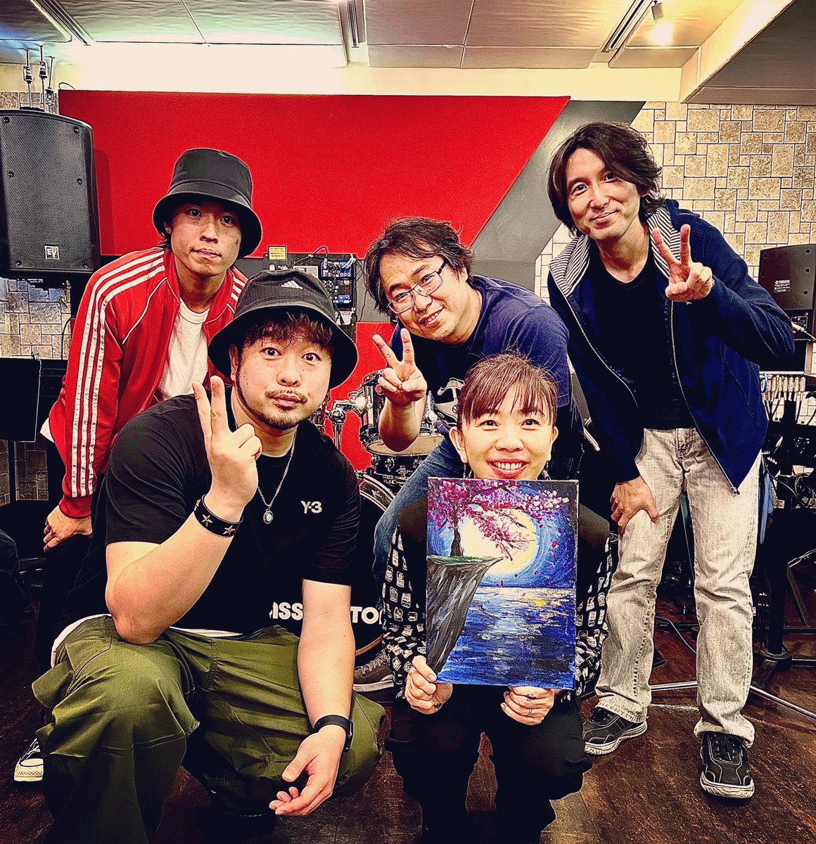 some_B's tweet photo. 東京GIZA10とhadskyさんとのインスタコラボLIVE見に来て頂きありがとうございました🎨
本当に素晴らしい時間でした。

#東京GIZA10
#tokyogiza10
#somebrother
#音楽
#music
#絵
#picture
#painting
#sketch
#art
#artist
#artistlive
#collaboration
#wonderfultime https://t.co/Wx8H2H397l