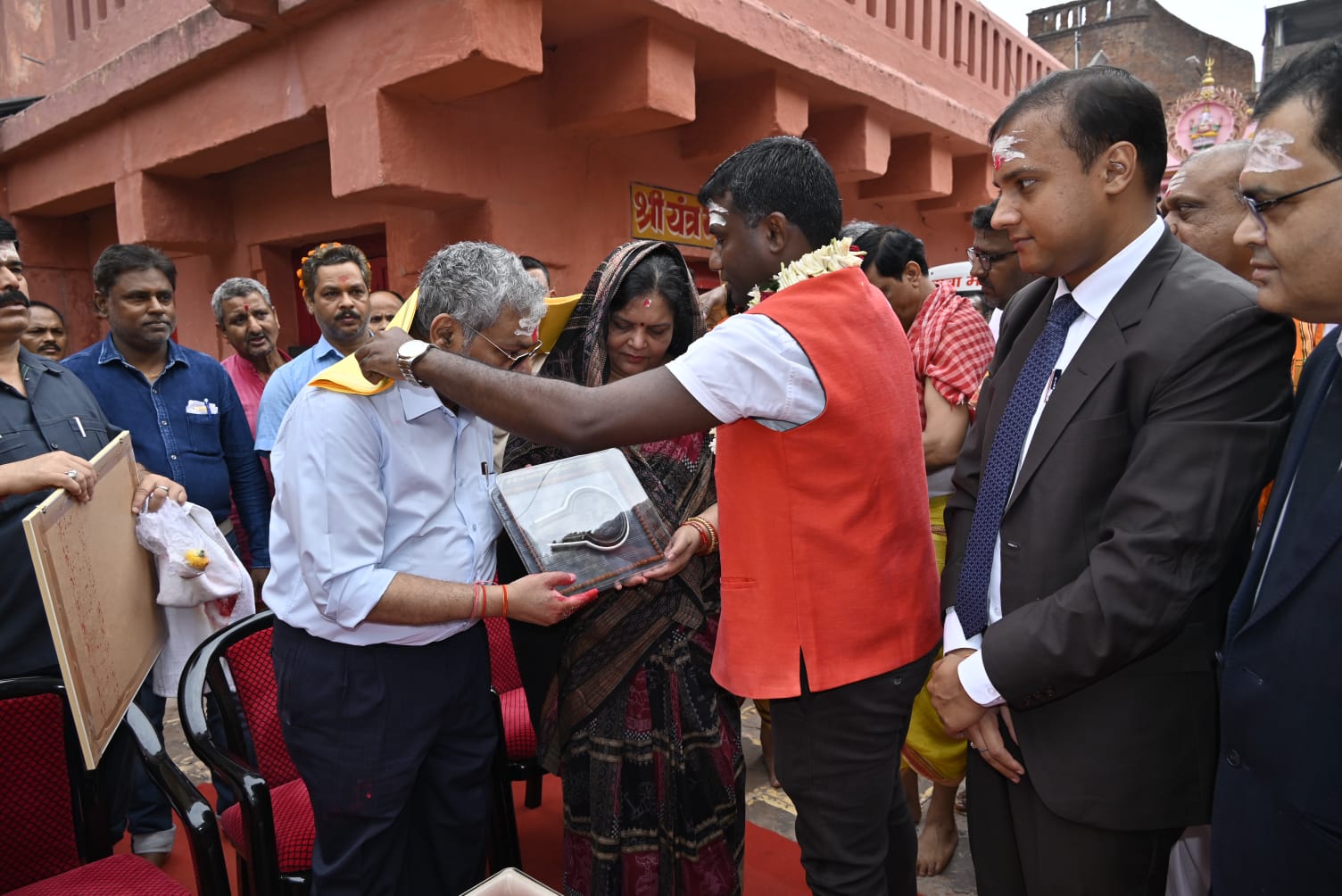 सुप्रीम कोर्ट के जस्टिस और हाई कोर्ट के चीफ जस्टिस ने बाबा बैद्यनाथ मंदिर में की पूजा-अर्चना-Supreme Court Justice and High Court Chief Justice worshiped at Baba Baidyanath temple