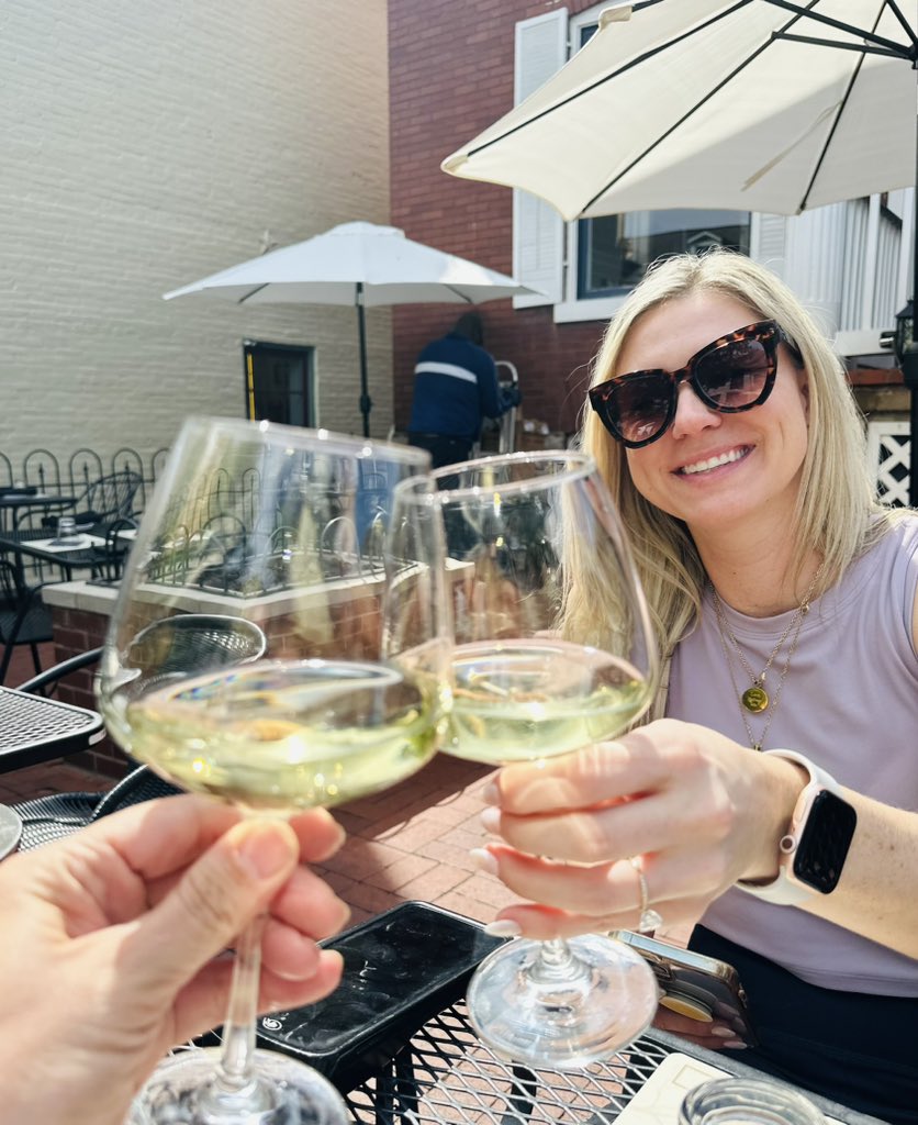 bellavinostl's tweet photo. Patio Vibes @bellavinostl 🙌🏻🙌🏻🥂 Sips, Tapas, fire 🔥 pits, and good times 💜 #tapas #winebar #cheers #stcharlesmo #winetime #patio #date https://t.co/Mamlqf5tcX