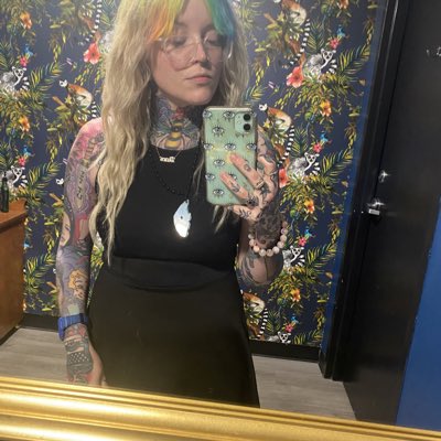 ta2barbie's tweet photo. #NewProfilePic https://t.co/ZPWL9vkNng