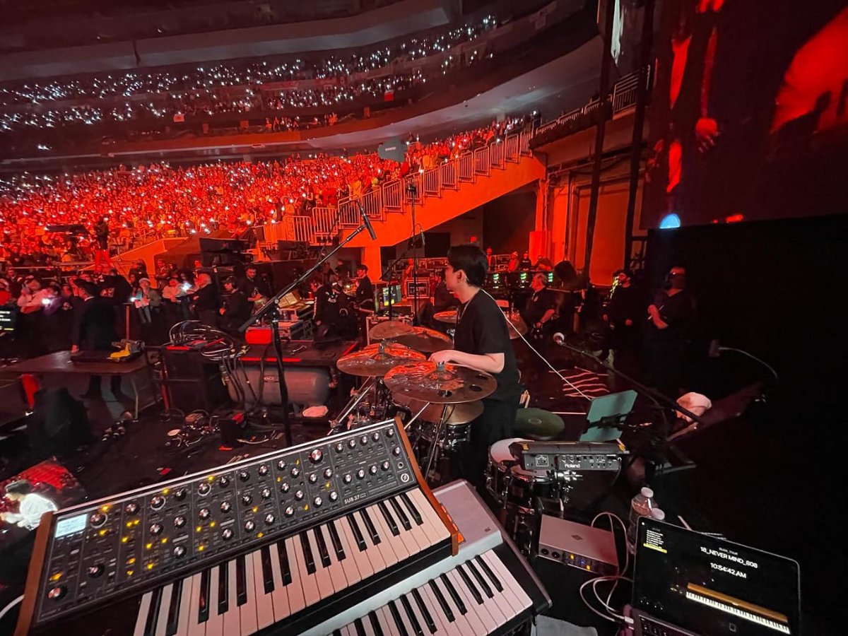 ailing60540091's tweet photo. [SUGA] US Tour pt1 
23.04.26~27 UBS Arena 
23.04.29 Prudential Center
#SUGA  #AgustD #roadtodday #sugatour #SugaCrew #hybebangfamily #episodebangtanbomb   #SUGAband #army #Newyork #Newark #UBSarena #PrudentialCenter #YeonjunLee #reprozektworks #NY3 https://t.co/HN0hVSnjbw