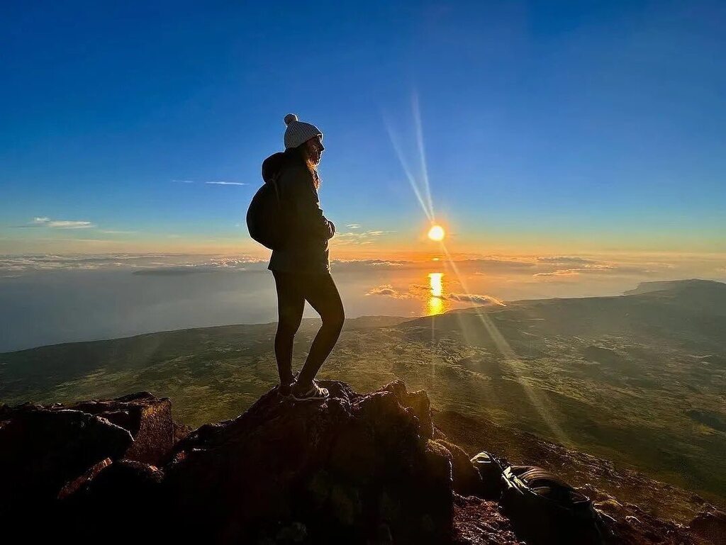 AzoresWhatElse's tweet photo. Se gostaste do conteúdo deixa um comentário e um like, partilha e segue a conta do @azoreswhatelse 

Photo by @experience2351 🏔🇵🇹Nightime climbing July 20, 2022 🇵🇹

🇵🇹💪 subida n 2679🏔🙏

#holiday #mountains #sun #moments #trip #bookstagram #guides #silence  #mavic #mavicpro2 https://t.co/27wjIMctBU