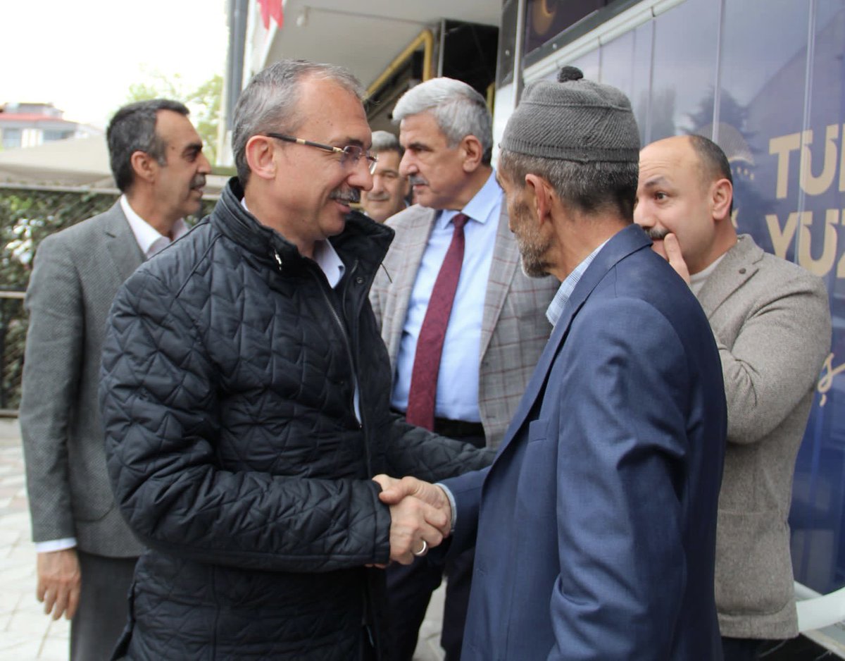 AvOrhanKIRCALI's tweet photo. 📍Bugün #Vezirköprü’deyiz…
              
Durmak,
Duraksamak, 
Yorulmak yok,

İlk günkü inanç ve azimle yola devam.

#DoğrusuAkParti https://t.co/UH68yhRx1L