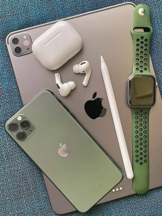 GoodRecom's tweet photo. Kumpulan Barang iPhone Apple Anjlok!👀
•save aja dulu, ada uangnya gas

- a thread - https://t.co/b6aAGzwpfF