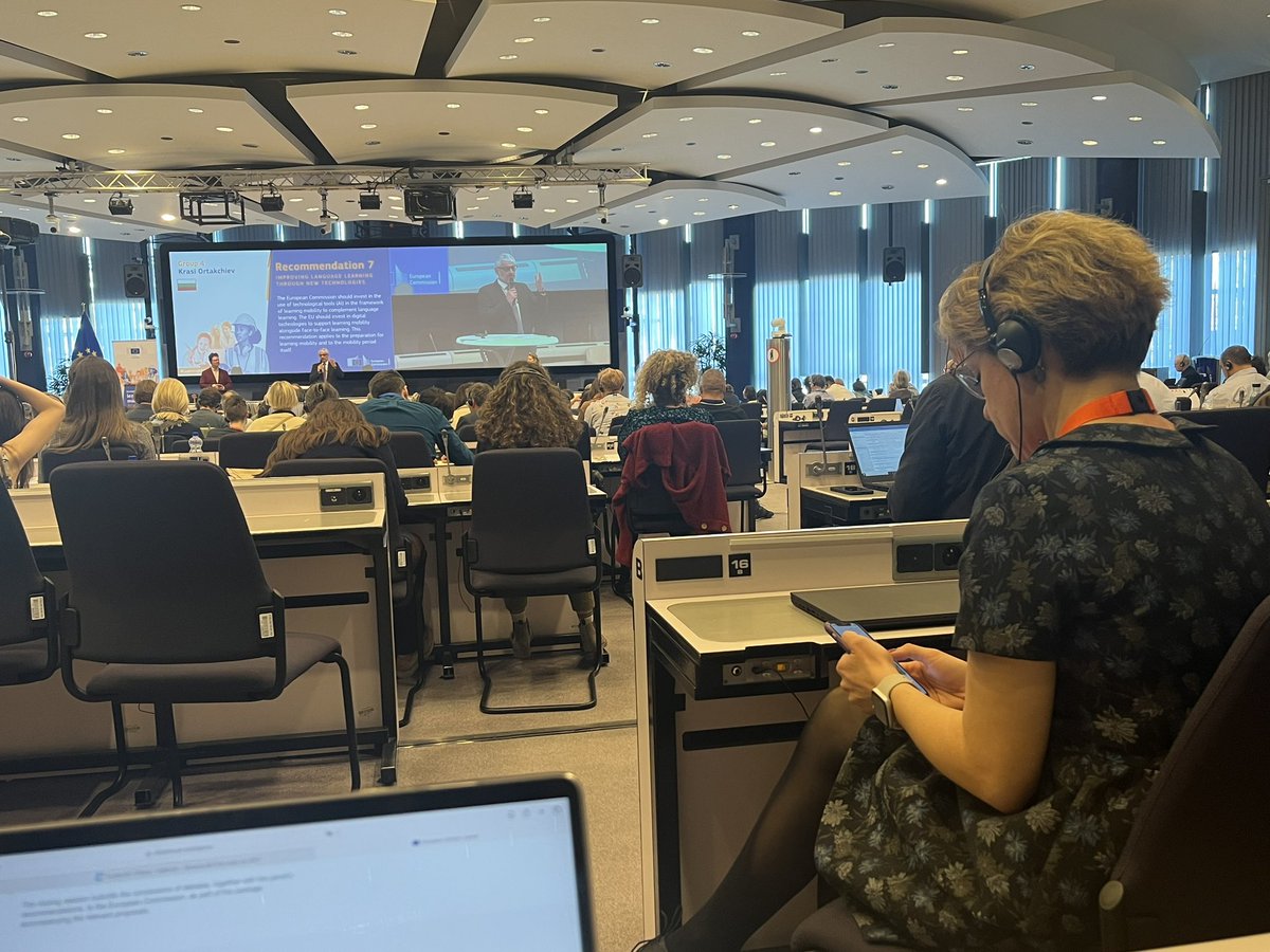MIGarcia__'s tweet photo. Seguimos informando desde @EU_Commission gracias a #GOPA_com sobre las recomendaciones del elaboradas por #LearningMobilityCitizensPanel
@Conecta13 @balhisay @jblasgarcia @trilemaedu @CuadernosP @Sustainable2019 https://t.co/iaLq9HrlEN