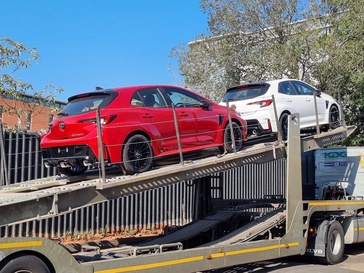 Kamogelo Mulaudzi (DJ Kamo) tweet media