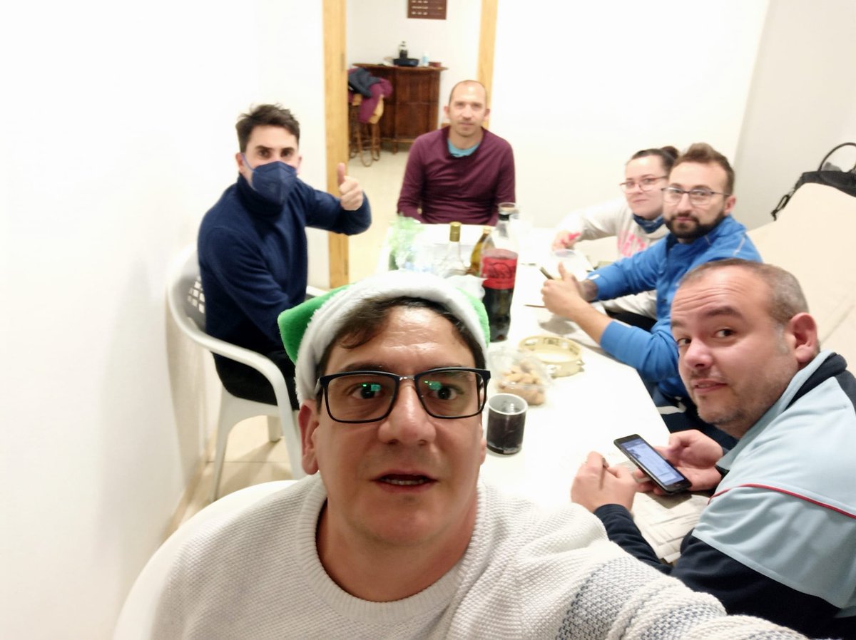 UvaRolera's tweet photo. Me gustaría agradecer a los que nos comprasteis el módulo de #YuggothLab y habéis repetido con #ElHijoProdigo. 
Lo poco que sacamos va destinado al mantenimiento del local y nos permite poder despegar como asociación sin ninguna ayuda pública. https://t.co/Khvu9ELb89