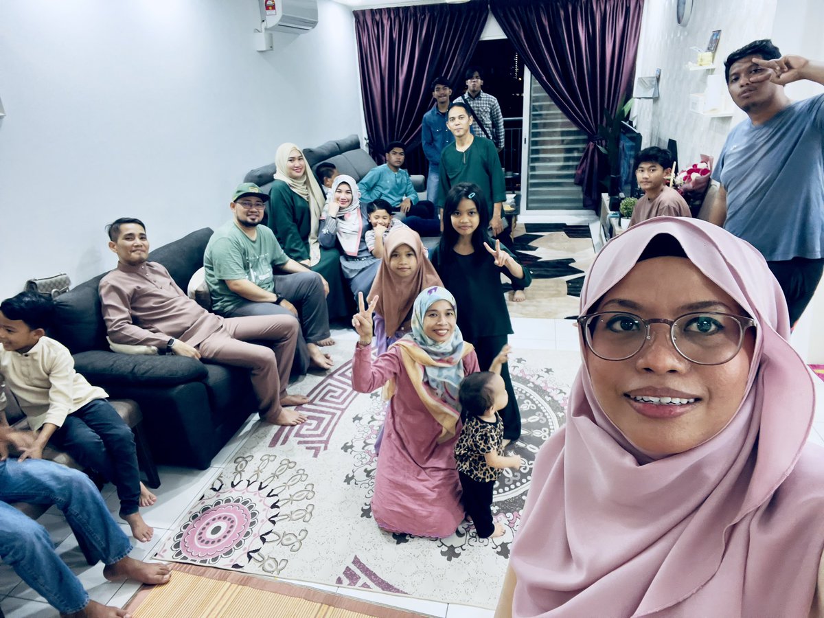 yong_ahyong's tweet image. 🤲🏼🤜🏼🤛🏼🤝🤲🏼