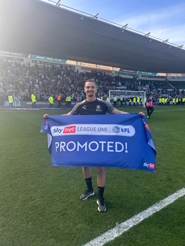 Elliot Turner tweet media