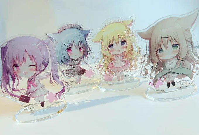 COMIC1☆22新作のアクリルフィギュアのサンプルです◝(⁰▿⁰)◜  左から ひらりちゃん ももかちゃん ころねちゃん このはちゃん です!