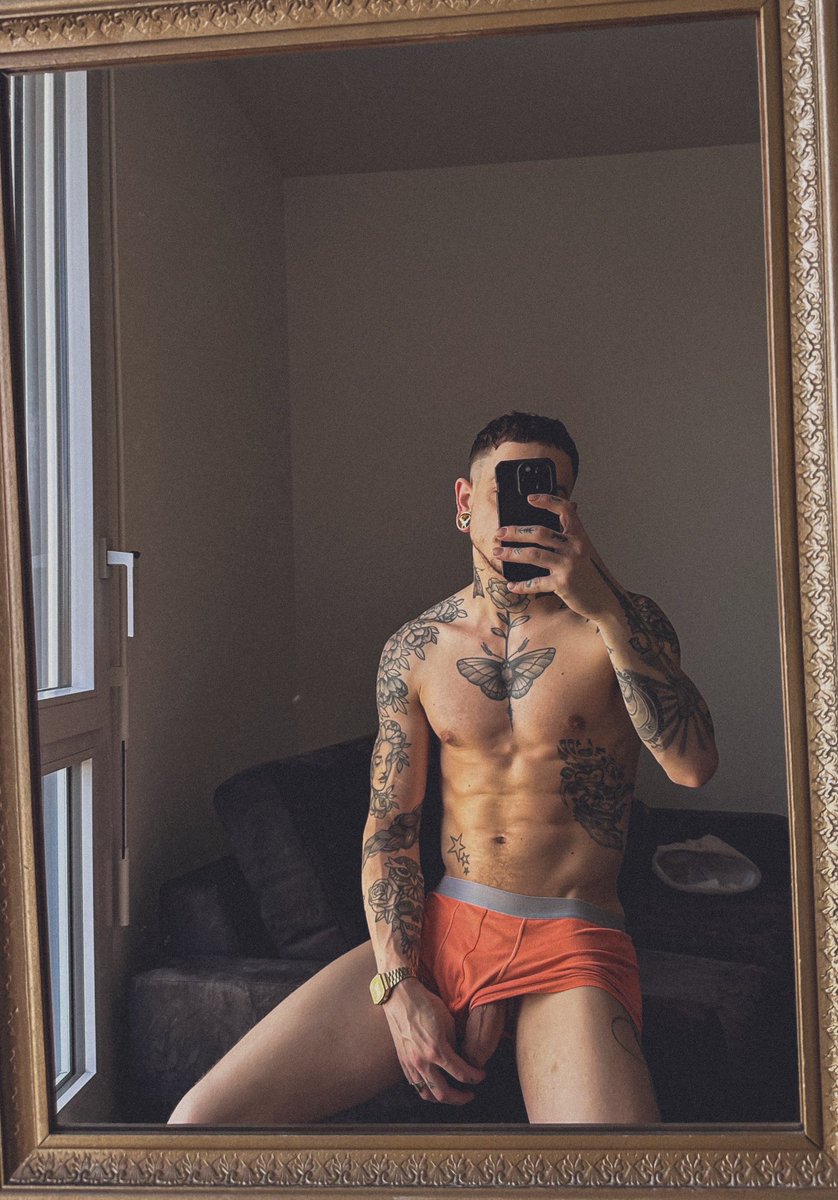 InkXedBoy's tweet photo. Fuckin’Morning 🥵🍆
#gay #boy #cock #topmen #gaytop #hugecock https://t.co/ujHyBiRR3b