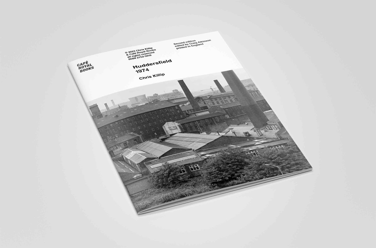 caferoyalbooks's tweet photo. https://t.co/iWlgEvAyEs

Chris Killip Five Books. reprinted.

Askam-in-Furness 1982 
Isle of Man TT Races 1971 
Huddersfield 1974 
The Seaside 1975–1981 
Shipbuilding on Tyneside 1975–1976 https://t.co/wai26e3ZwS