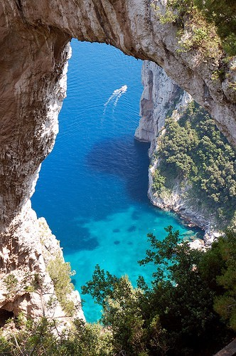 samsaracorp's tweet photo. Isle of Capri, Italy #IsleofCapri #Italy https://t.co/EbmPvMwz22 https://t.co/ugvsQDcw3Q