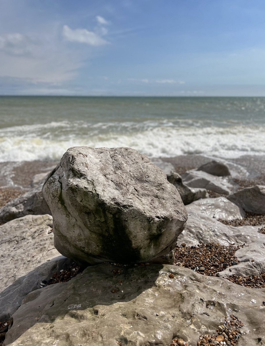 mitzideluca's tweet photo. Happy Sunday vibes. Lancing beach looking blueโ๏ธ
#Nature #Sea #Beach #Lancingbeach #WestSussex #Meditation #Sunday #weekendvibes #mindful #shadesofblue #sundayvibes #naturelovers https://t.co/pQuA8fYqbO