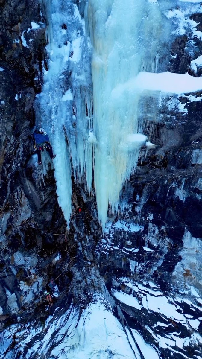 endorfeen_'s tweet photo. Ice day with d0m1t 🧊🍦
#endorfeen #mountaineering #mountaineer #alpinisme #iceday #iceicebaby #icefall #climbing #climbingpassion #passion #goexplore #explorong #adventure #goonadventure https://t.co/Qrt4xkXOAX