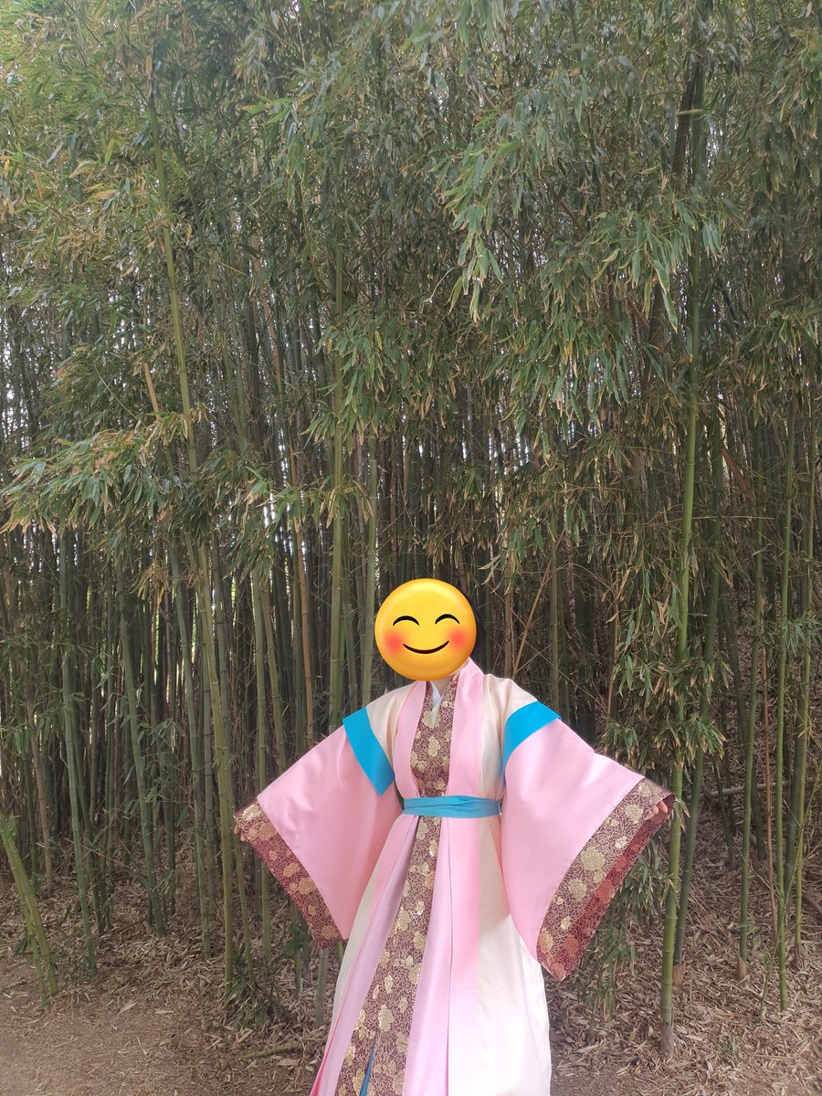 경주여행 하면서 신라한복 대여 후 공주여행 계획하고 백제한복 대여 찾아보는데 왜...백제한복없는지.....아쉽쓰

경주여행 재밌었다 성공적