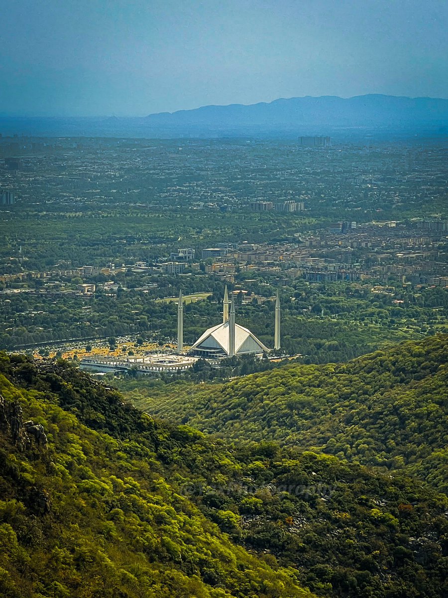 YsoSersY's tweet photo. I have seen beauty in every corner of this city !!! #Islamabad #PostRain 
#Yaxphotography https://t.co/gvA5n2SXwy