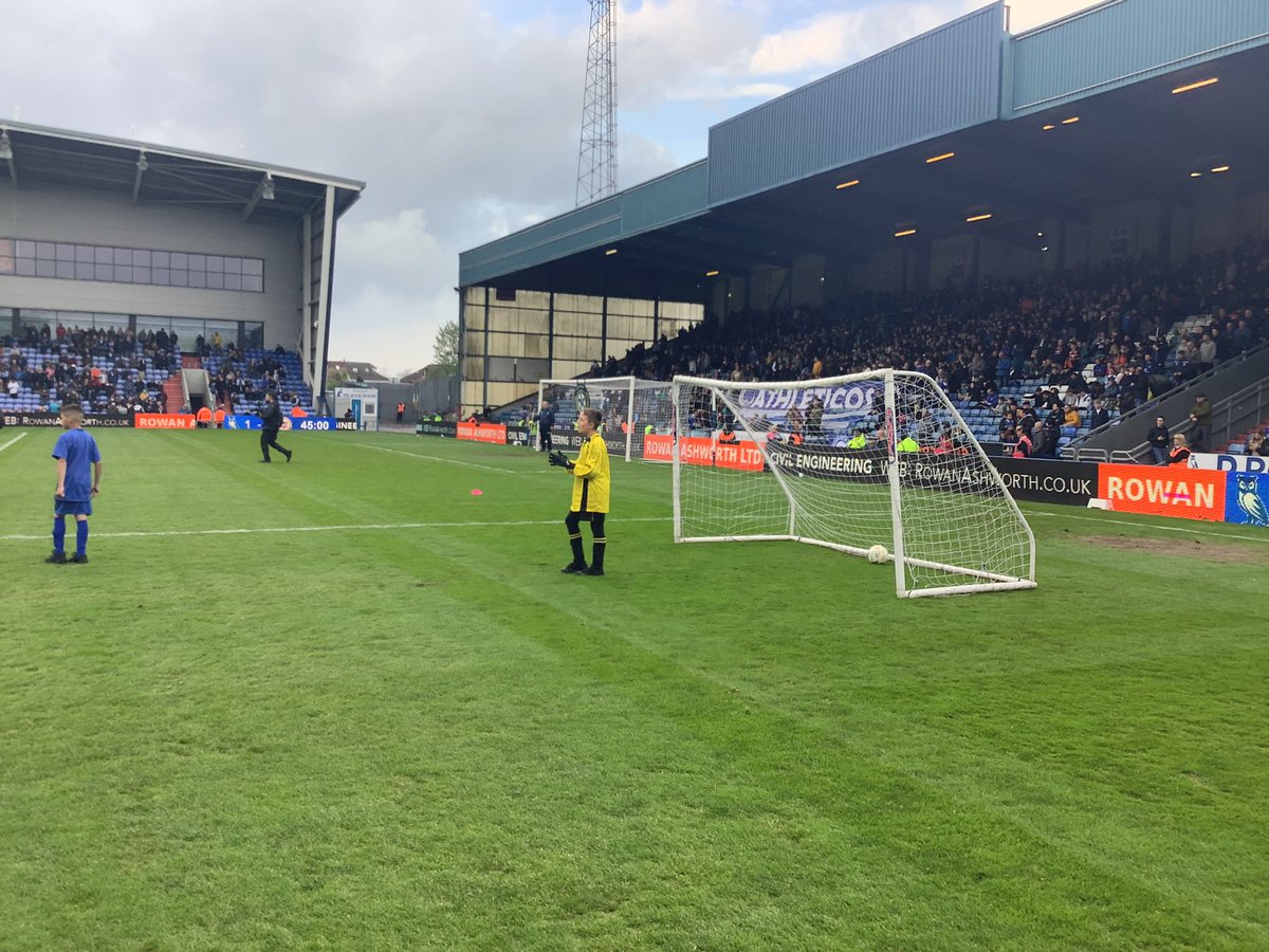 The Year 6 children thoroughly enjoyed their ’Play on the Pitch’ experience yesterday! Thank you to the parents/carers for getting them there, <a href="/OfficialOAFC/">Oldham Athletic</a> for allowing them on the pitch and a huge thank you to <a href="/OfficialOACT/">Oldham Athletic Community Trust (OACT)</a> for arranging it all! #oafc