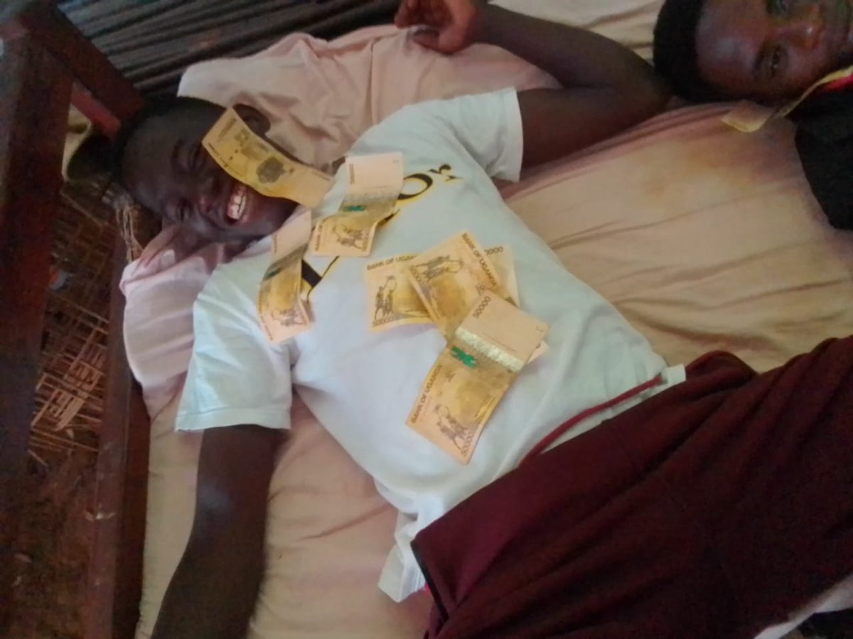 mosesco0's tweet photo. Baby may I take you #BlanketsAndWineKla https://t.co/R9A35hEhw7