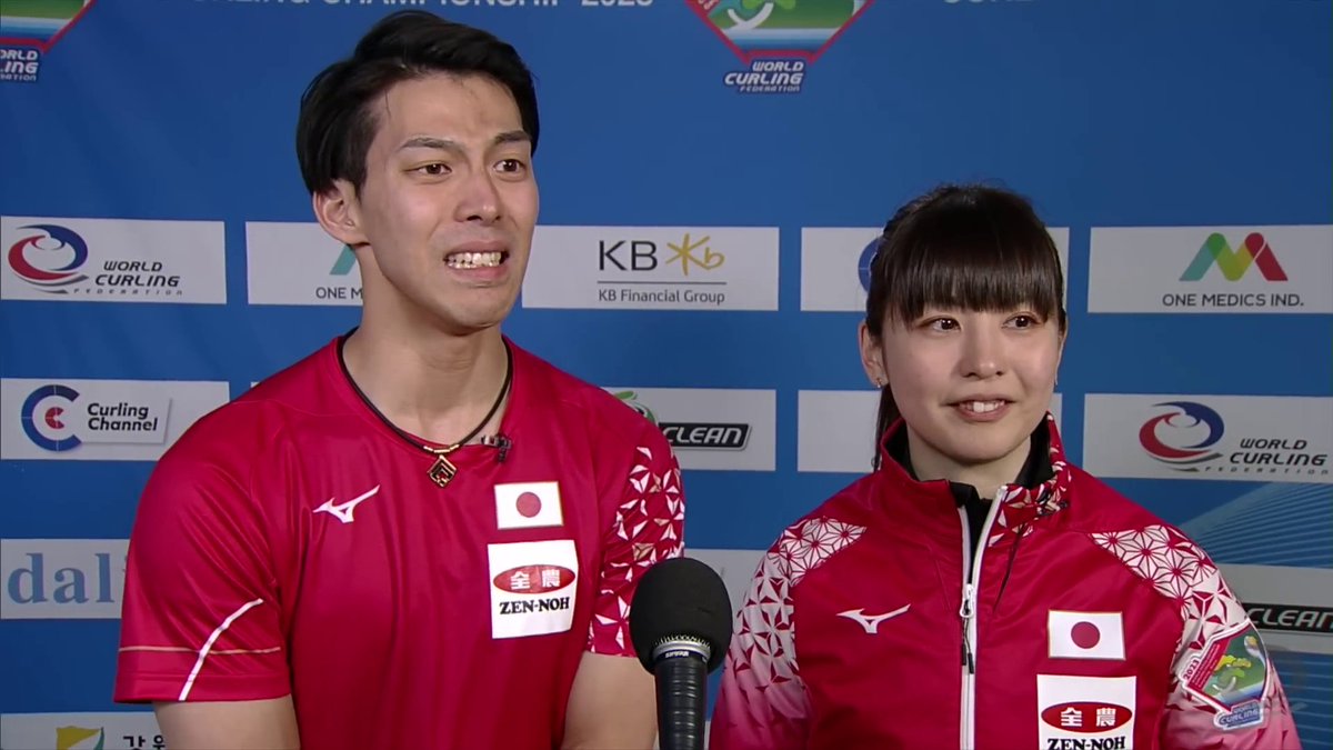 tophione's tweet image. JAPAN v NORWAY - Semi-final - World Mixed Doubles Curling Championship 2023　World Curling TV
youtu.be/meOvArpiIT0?t=… @hikakin 
勝利者インタビュー
#curling #WMDCC2023 #カーリング #松村千秋 #谷田康真